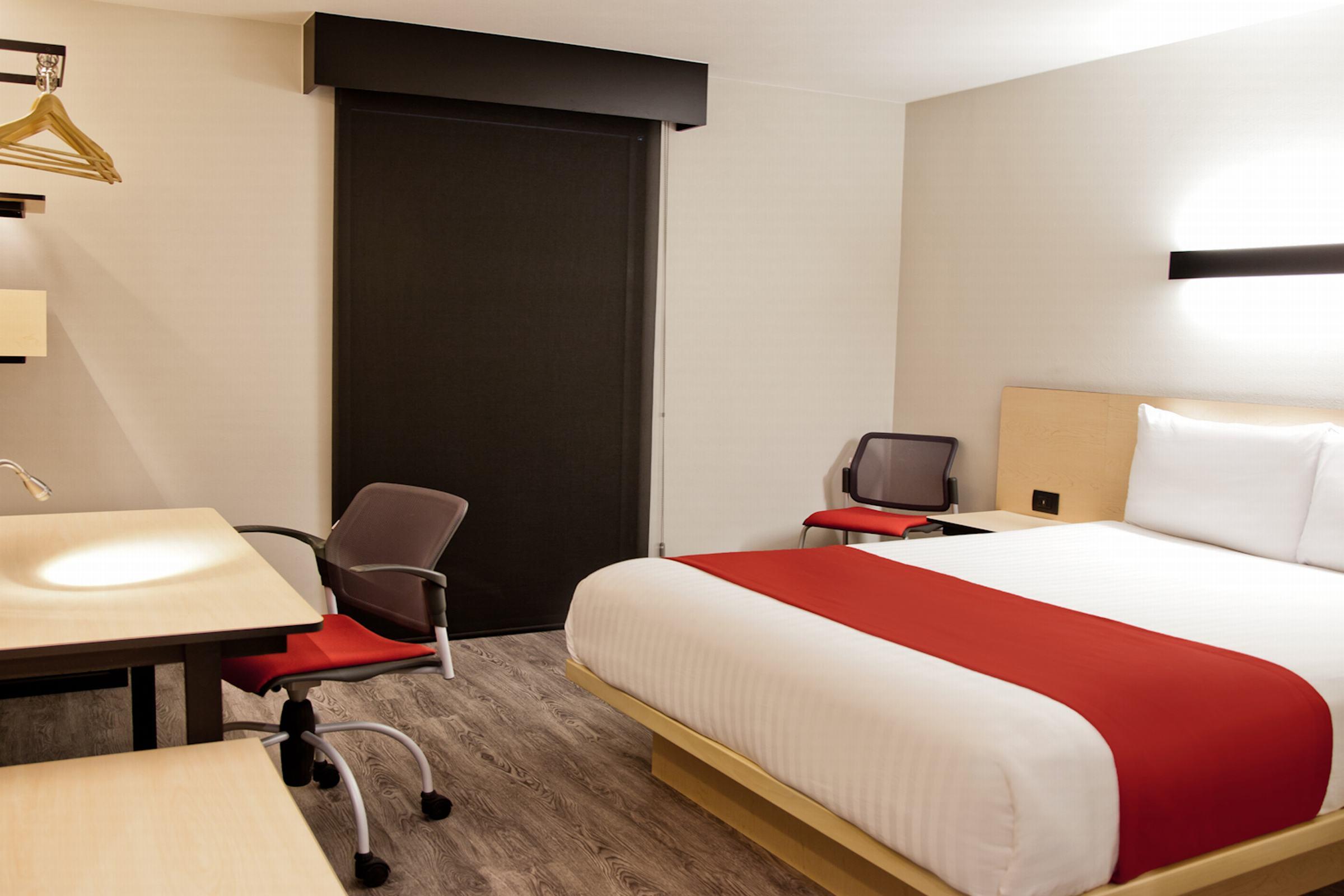 Hotel Express By Marriott Aeropuerto 4*