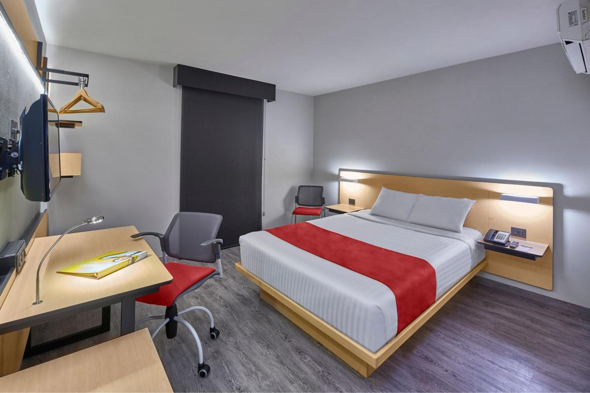 Express By Marriott Aeropuerto 4*