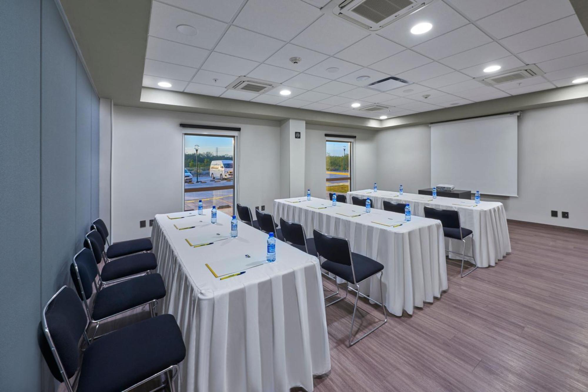 Express By Marriott Aeropuerto Hotel Reynosa