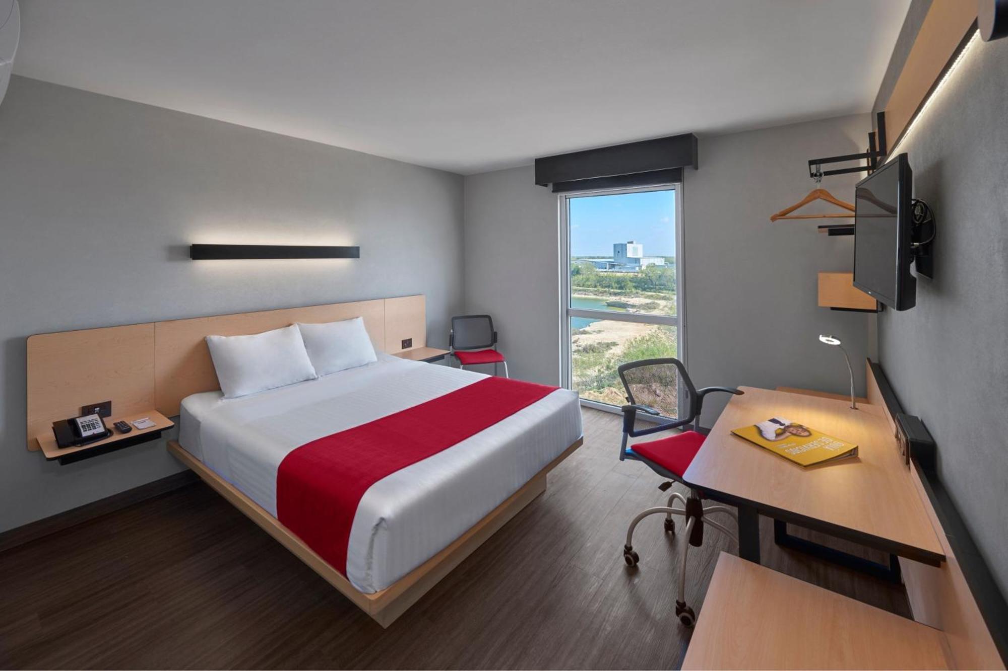 Hotel Express By Marriott Aeropuerto